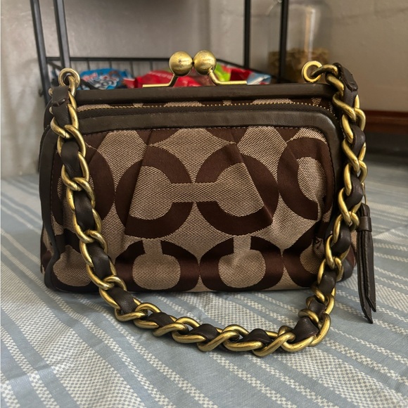 Sold - Picture 3 of 11